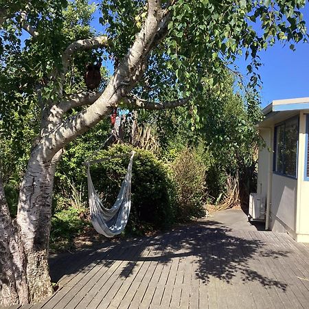 Stay In School By The Sea Dunedin Extérieur photo
